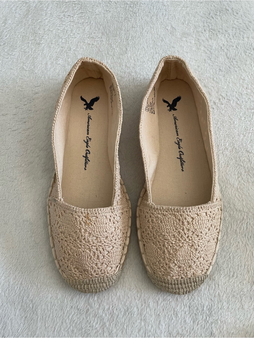 American Eagle Outfitters Women's size 6 Cream Crochet Slip-On Flats